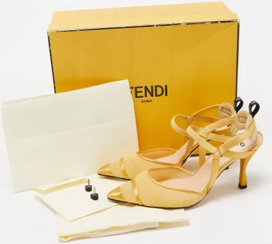 Fendi Vintage Pre-owned Mesh heels Yellow Dames