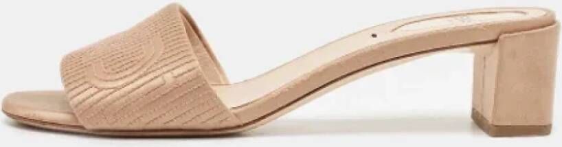 Fendi Vintage Pre-owned Satin sandals Beige Dames