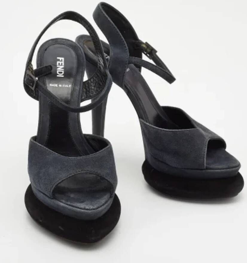 Fendi Vintage Pre-owned Suede sandals Blue Dames