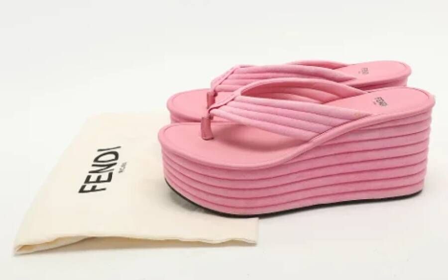 Fendi Vintage Pre-owned Suede sandals Pink Dames