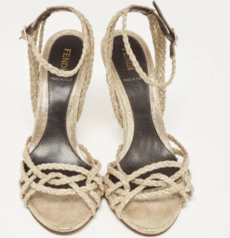 Fendi Vintage Pre-owned Suede sandals Yellow Dames