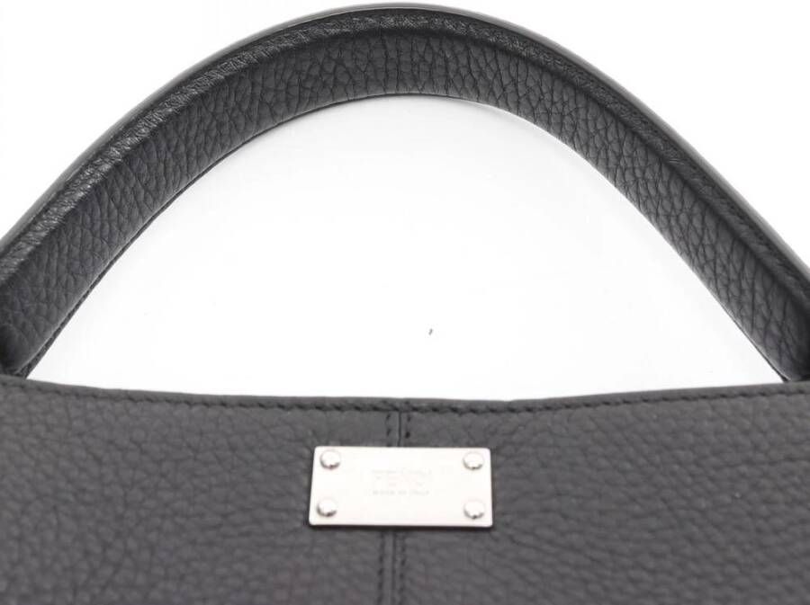 Fendi Vintage Tweedehands Peekaboo Iconic Top Handle Tas