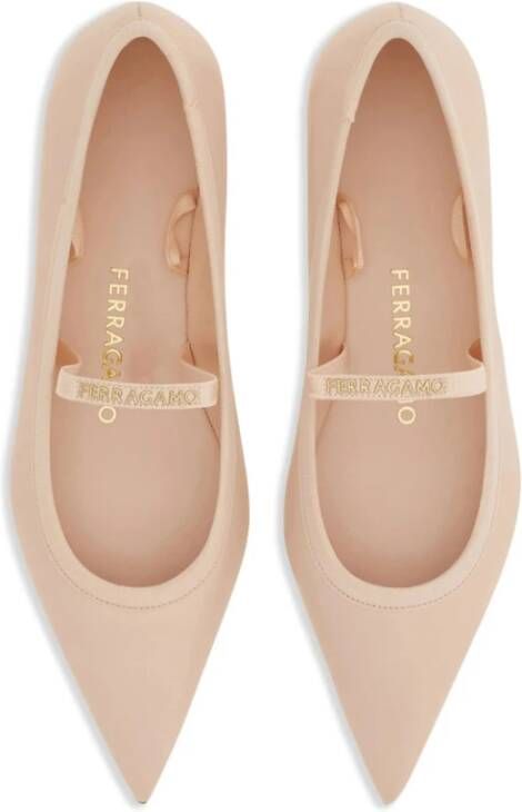 Ferragamo Ballerina`s van leer met vetersluiting
