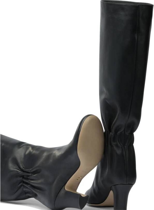 Ferragamo Blauwe Enkellaarzen Slouchy Silhouet