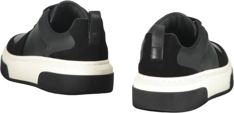 Ferragamo Cassina Low-Top Sneakers