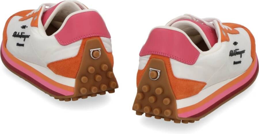 Ferragamo Contrastleren Lage Sneakers