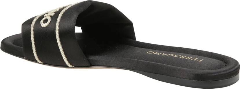Ferragamo Elegante Zwarte Stoffen Sandalen
