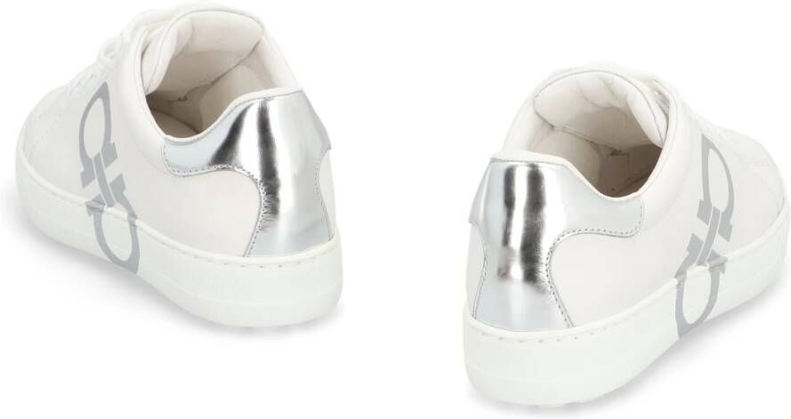 Ferragamo Lage leren sneakers met contrasterende hiel