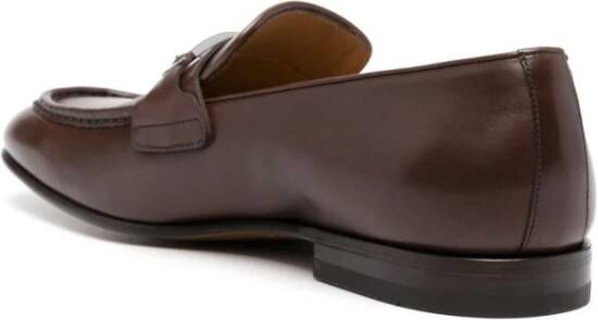 Ferragamo Metalen gegraveerde moc kalf bruine schoenen