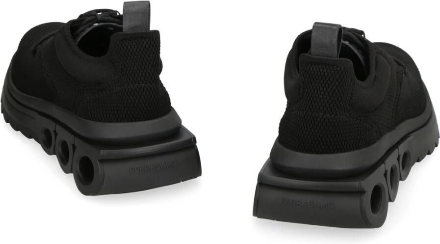 Ferragamo Nubuck Sneakers met Suede Inzetstukken