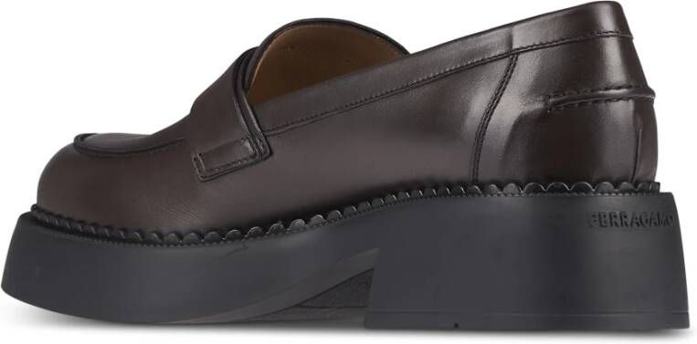 Ferragamo Platte Schoenen New Port T Moro