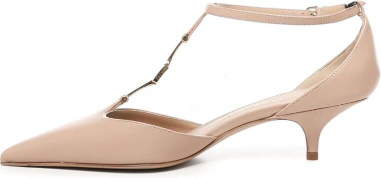 Ferragamo Roze Geitenleren Puntige Neus Hakken