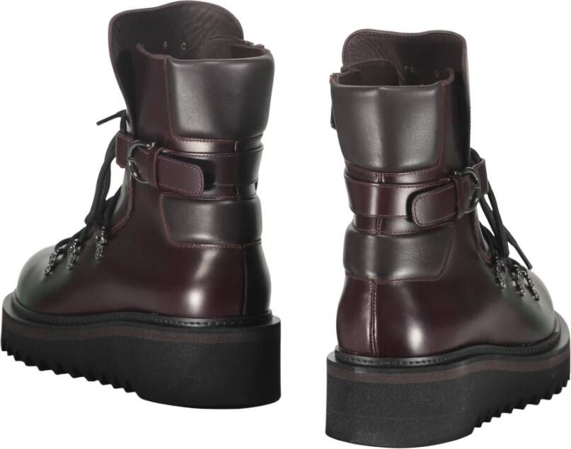 Ferragamo Stijlvolle leren enkellaarzen
