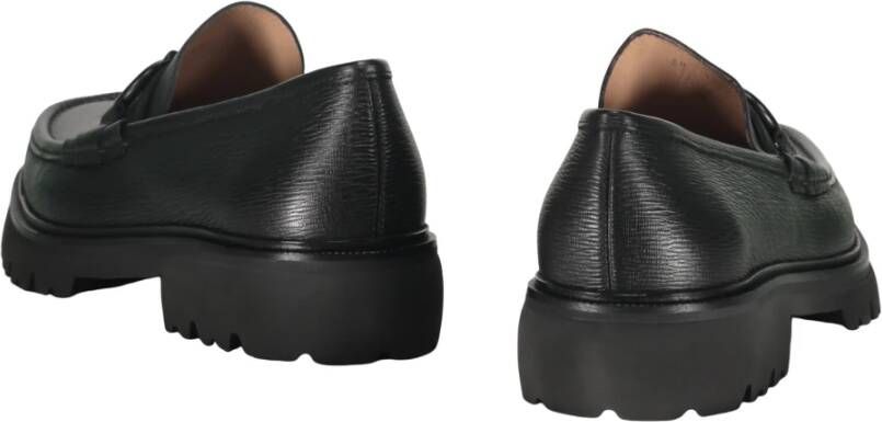 Ferragamo Stijlvolle leren loafers met metalen detail