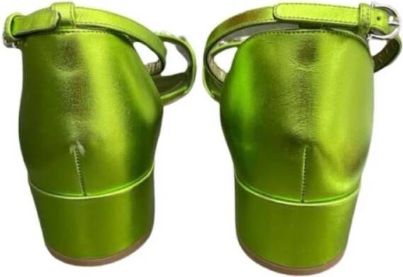 Ferragamo Stijlvolle Sandalen voor Mannen en Vrouwen