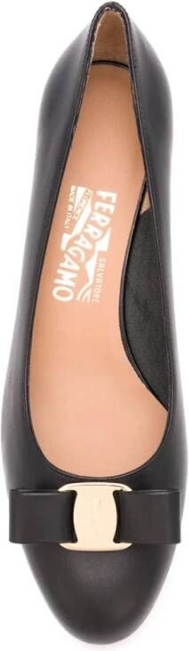 Ferragamo Vara Bow Pump