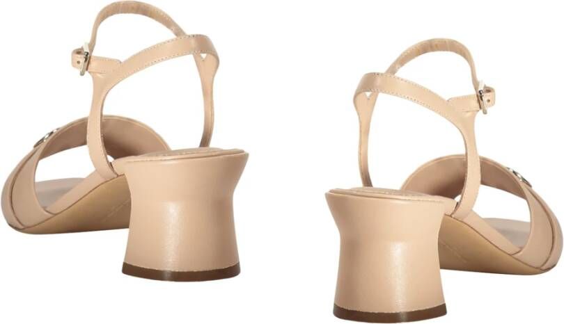 Ferragamo Verstelbare leren sandalen met frontlogo
