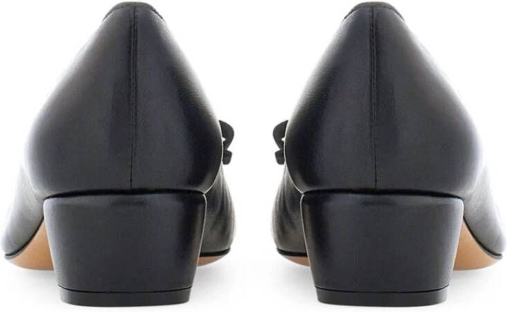 Ferragamo Zwarte hakken schoenen