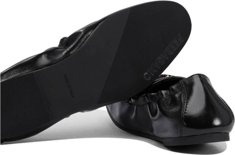 Ferragamo Zwarte Loafer Schoenen voor Vrouwen