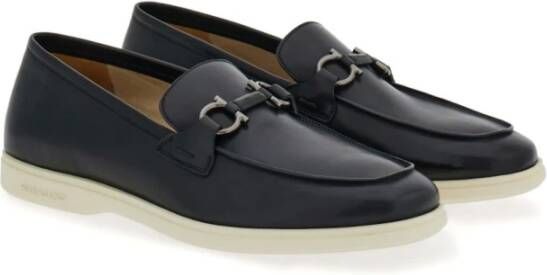 Ferragamo Zwarte Zijde & Nylon Platte Schoenen