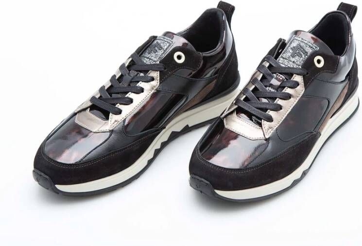 Van Bommel Bronzen Runner met Zigzag Elementen Brown Dames