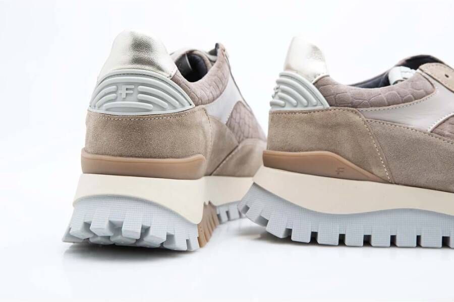 Van Bommel Taupe Suède Leren Sneaker Beige Dames