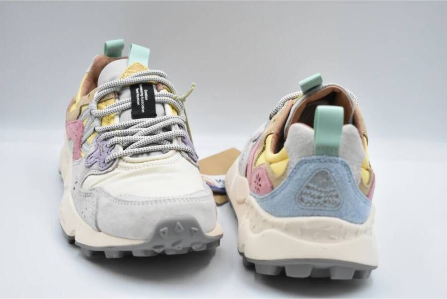 Flower Mountain Roze Veterschoenen met Suède Inzetstukken