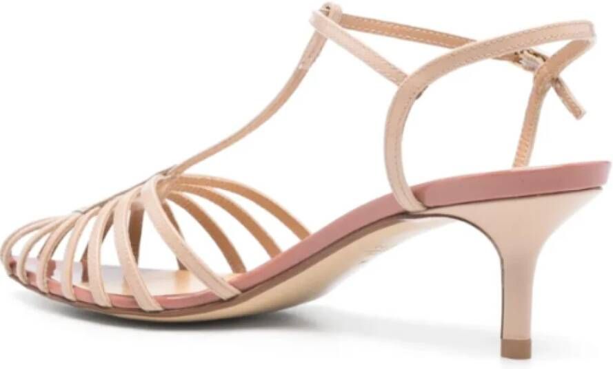 Francesco Russo Kooi ontwerp enkelband sandalen