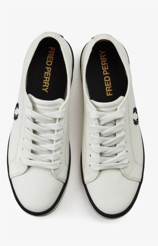 Fred Perry Klassieke leren sneakers met laurierborduurwerk