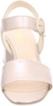Gabor Elegante pumps in nude
