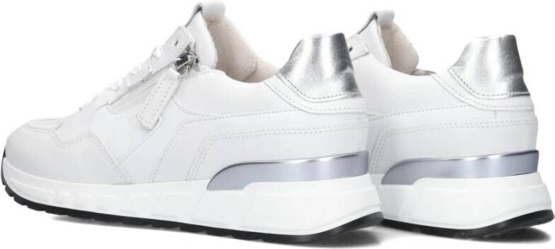 Gabor Witte Low-Top Sneakers met Dikke Zool