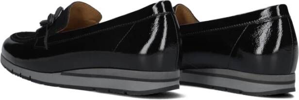 Gabor Zwarte Suède Loafers met Kettingdetail