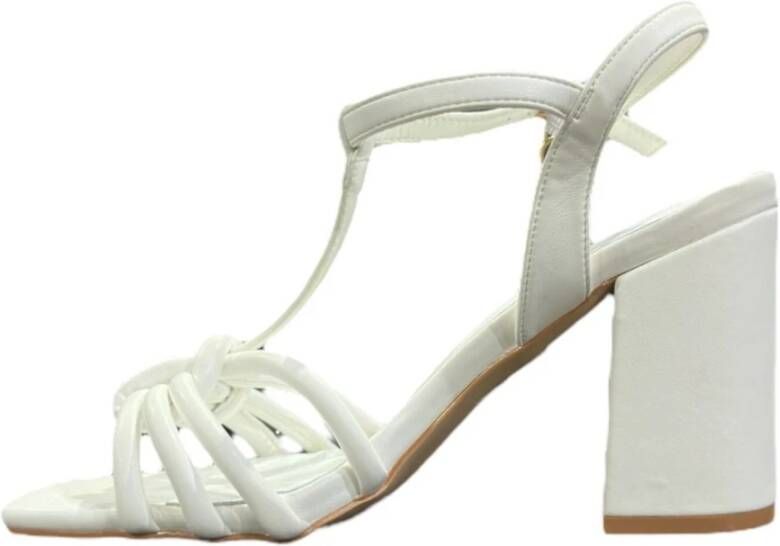 Gattinoni Witte Platte Sandalen Penca1248Wca800