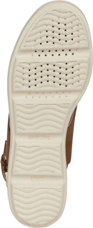 Geox Bruine platte sandalen D Pisa