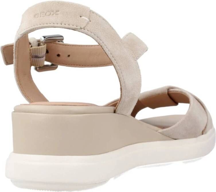 Geox Comfortabele platte sandalen voor vrouwen Beige Dames