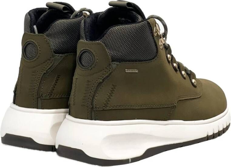 Geox Hoogwaardige Veterschoenen met Ronde Neus en Logo Zool Groen Dames