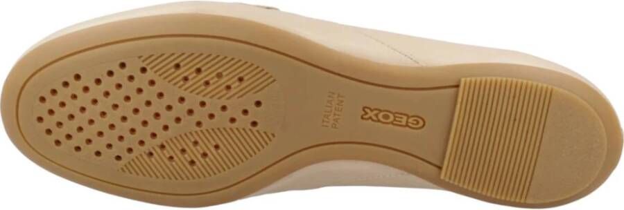 Geox Stijlvolle Palmaria Loafers voor Vrouwen Beige Dames