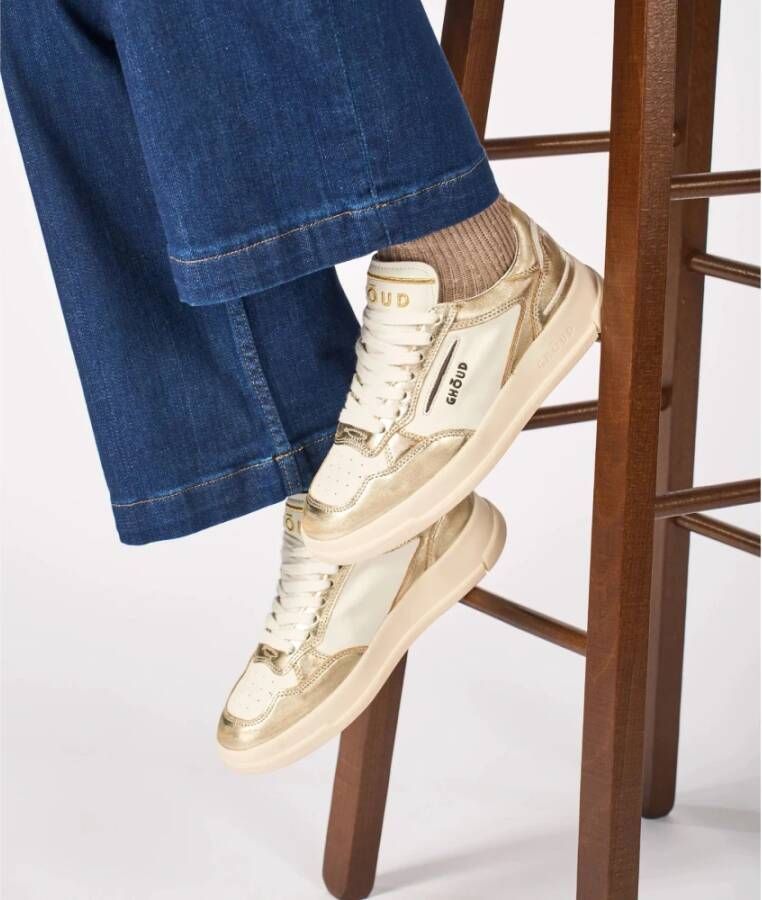 Ghoud Low Brushed Sneaker