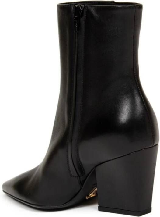Giampaolo Viozzi Zwarte leren enkellaars Asymmetrische hak Black Dames