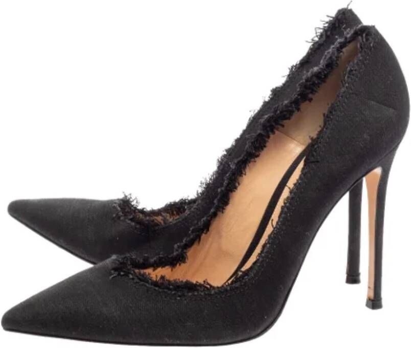 Gianvito Rossi Pre-owned Canvas heels Black Dames