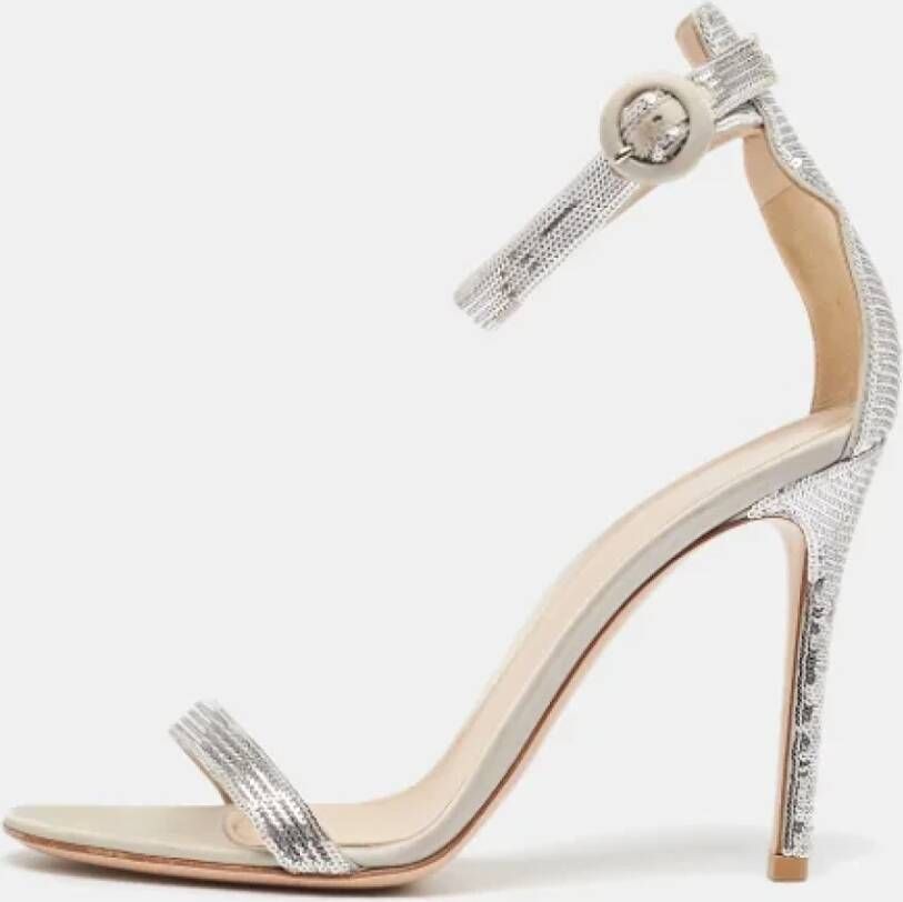 Gianvito Rossi Pre-owned Fabric sandals Gray Dames