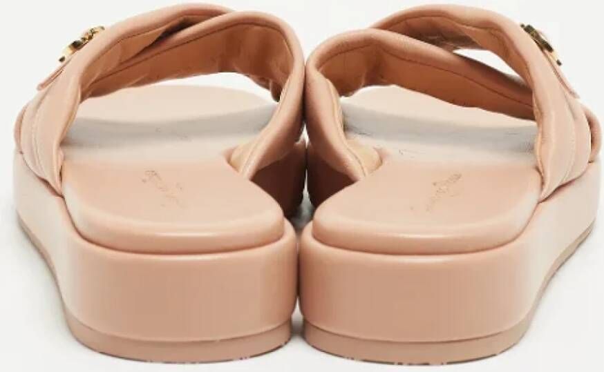 Gianvito Rossi Pre-owned Leather flats Beige Dames