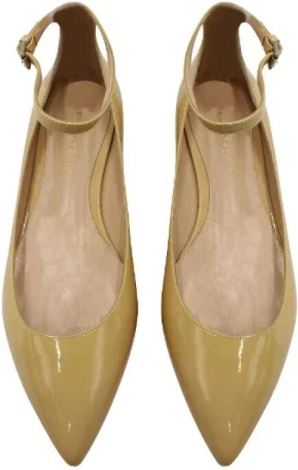Gianvito Rossi Pre-owned Leather flats Beige Dames