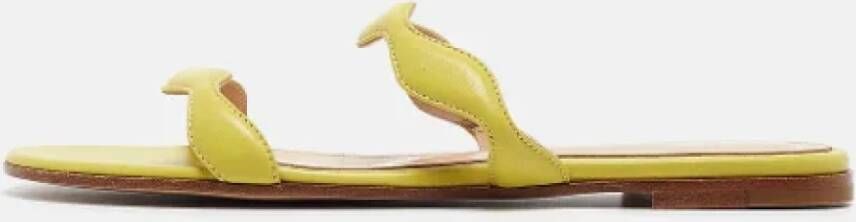 Gianvito Rossi Pre-owned Leather flats Yellow Dames