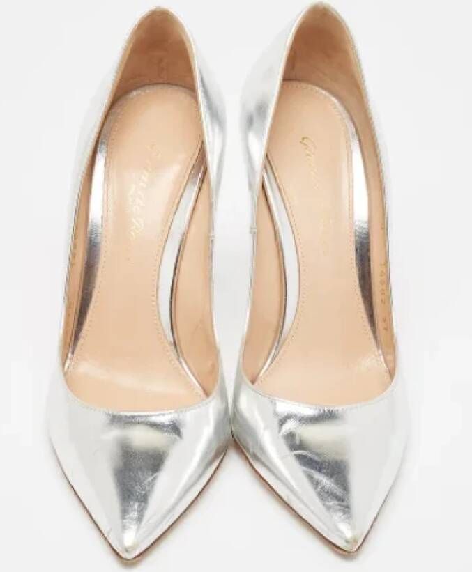 Gianvito Rossi Pre-owned Leather heels Gray Dames