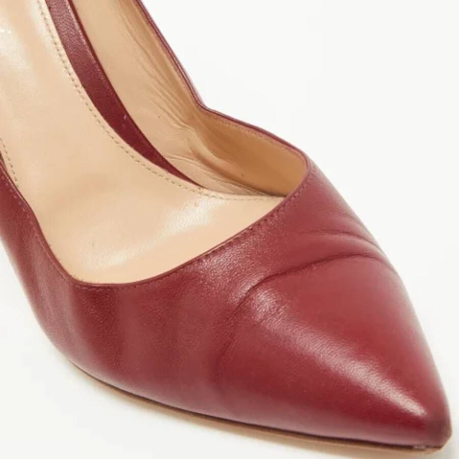 Gianvito Rossi Pre-owned Leather heels Red Unisex