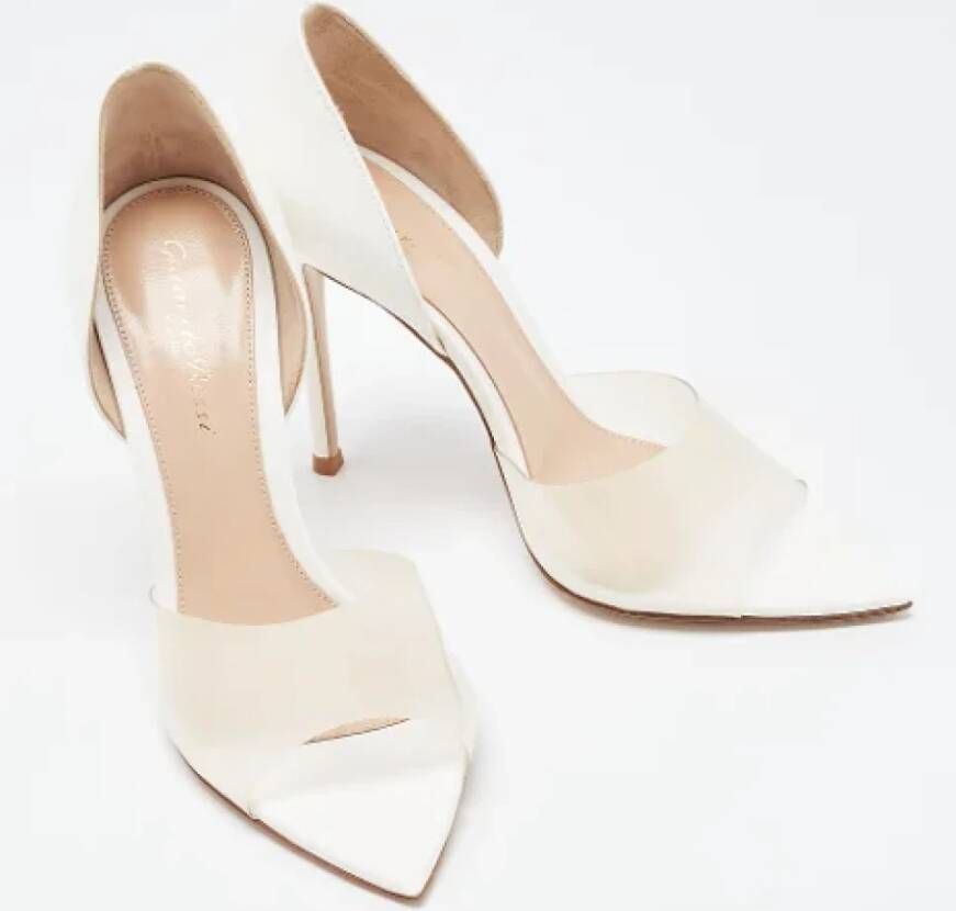 Gianvito Rossi Pre-owned Leather heels White Dames