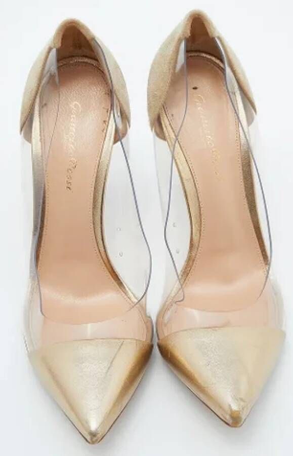 Gianvito Rossi Pre-owned Leather heels Yellow Dames