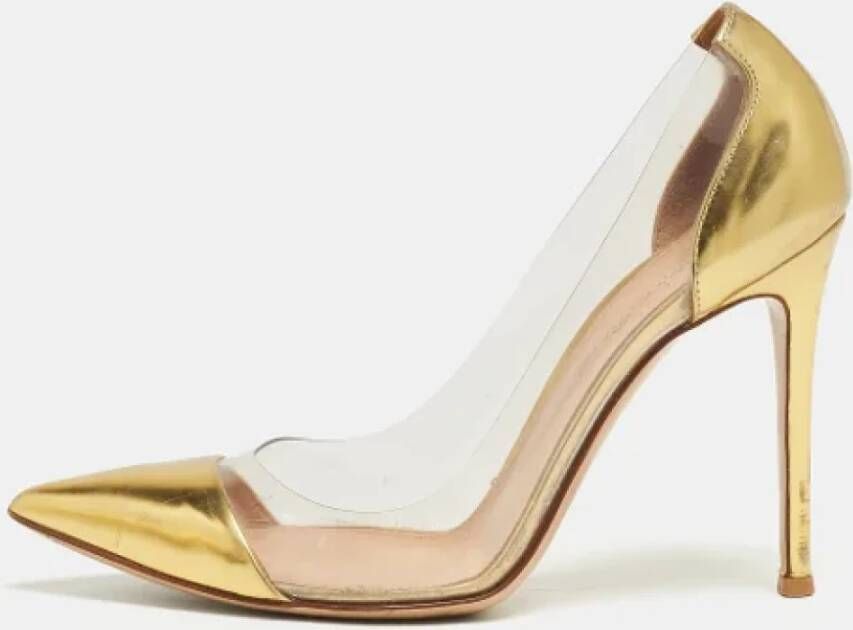 Gianvito Rossi Pre-owned Leather heels Yellow Dames
