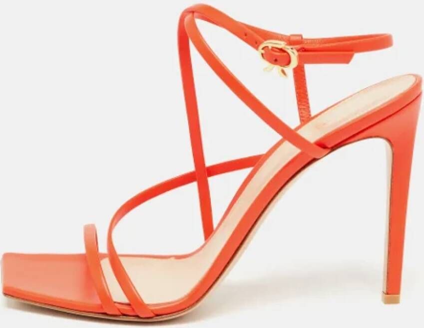 Gianvito Rossi Pre-owned Leather sandals Red Dames